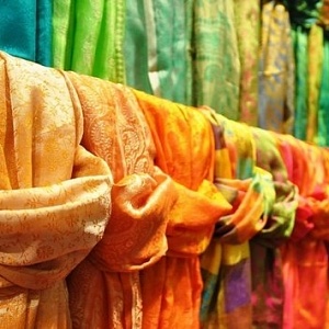 Распродажа платков и шарфиков из Индии